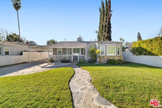 Building Photo - 5439 Carpenter Ave