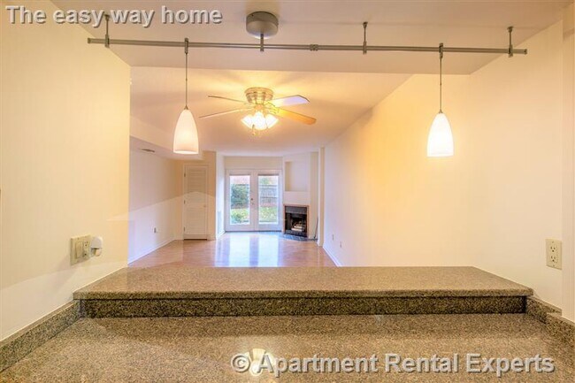 Foto del edificio - 345 Franklin St