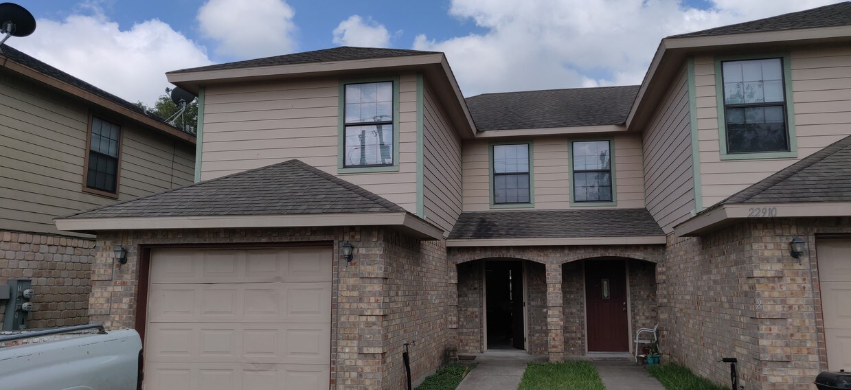 Foto principal - 22910 Briggs Coleman Rd