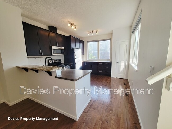 Building Photo - 603 Watt Blvd SW
