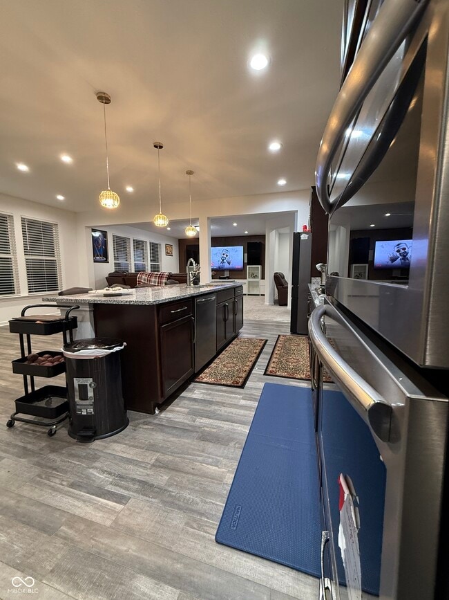 Building Photo - 6241 Buck Blvd