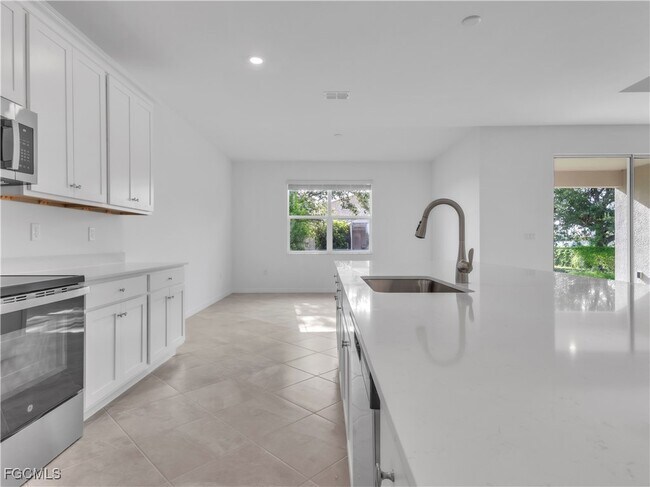 Foto del edificio - 4029 NW 37th Ave