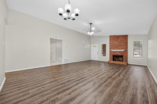 Building Photo - 22803 Carter Moir Ln