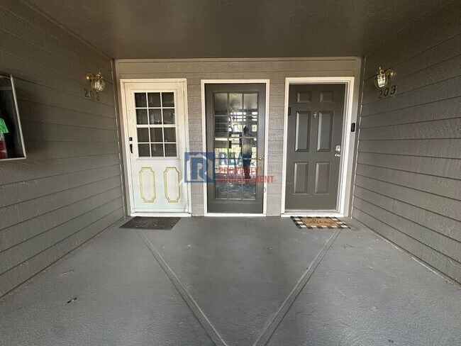 Photo - 2575 S Syracuse Way House