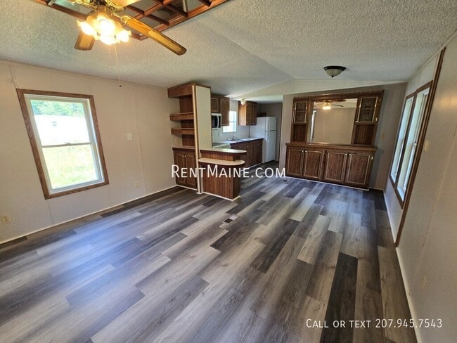 Building Photo - 71 Sweet Fern Dr