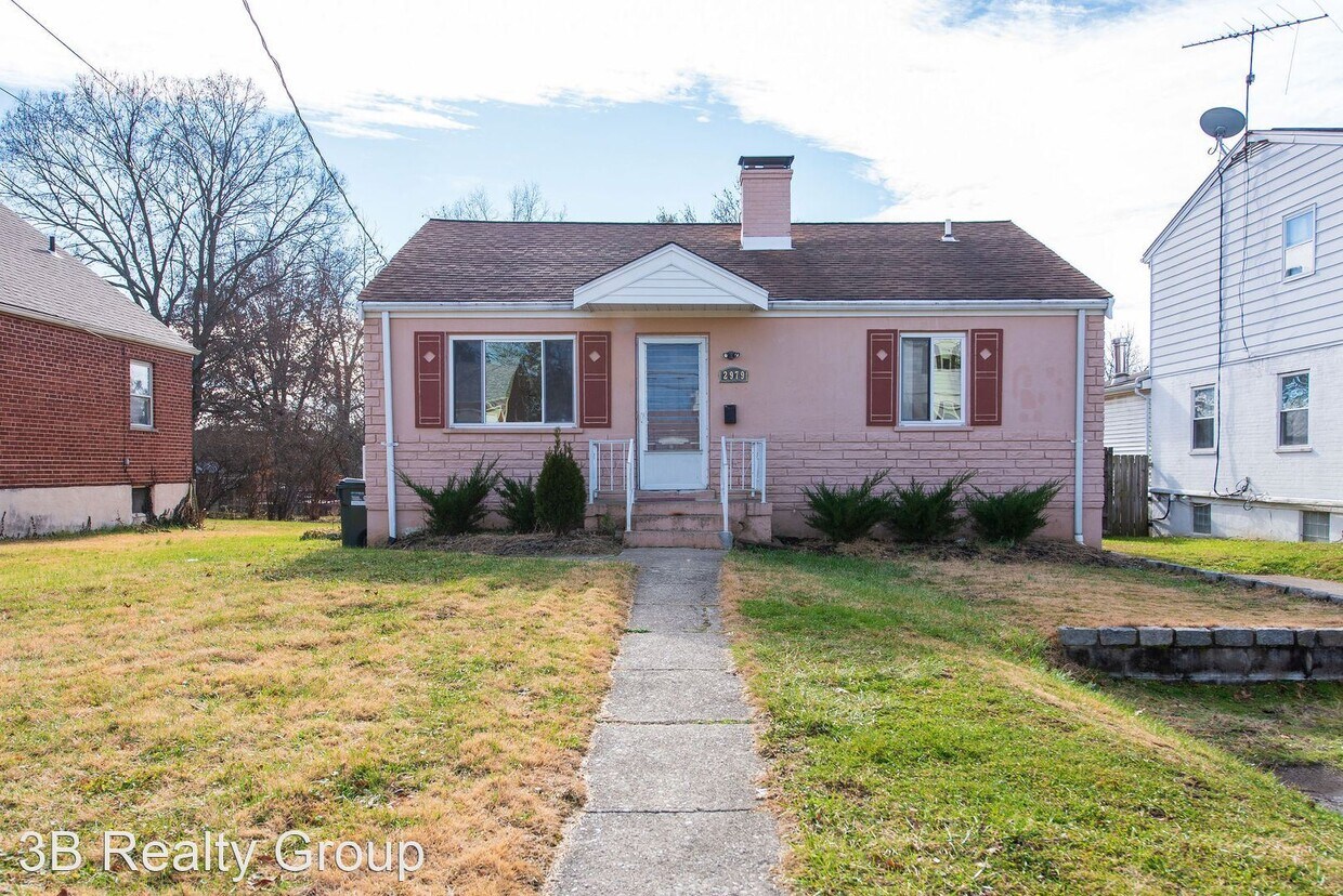 Foto principal - 3 br, 2 bath House - 2979 SHELDON AVE.