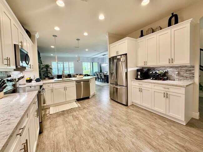 Foto del edificio - 168 Crape Myrtle Ln