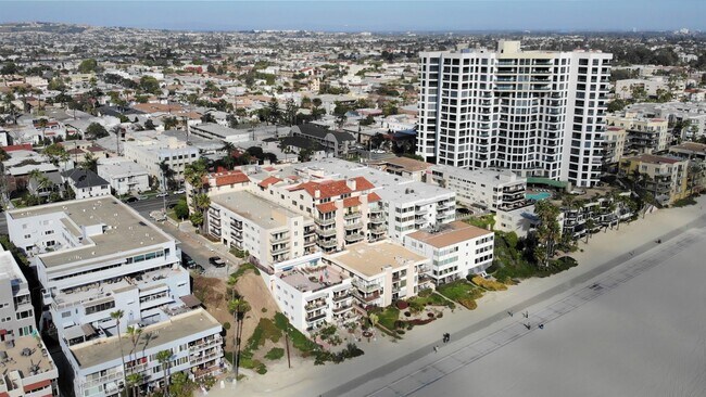 Building Photo - 1230 E Ocean Blvd