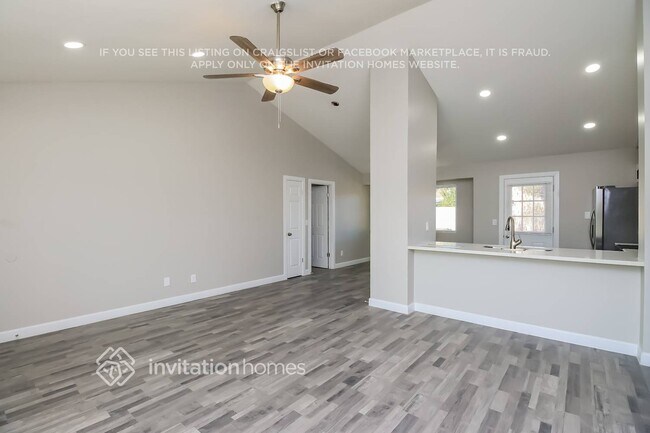 Foto del edificio - 3520 E Pueblo Ave