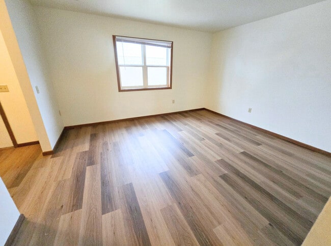 Building Photo - Dane Townhomes