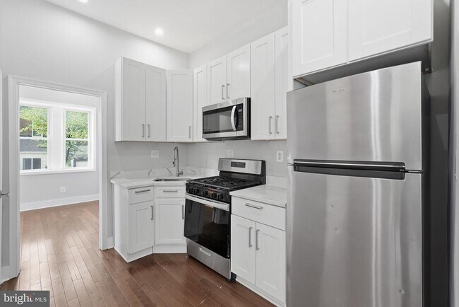 Foto del edificio - 1618 1st St NE