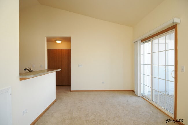 Building Photo - 917 Silverstone Dr