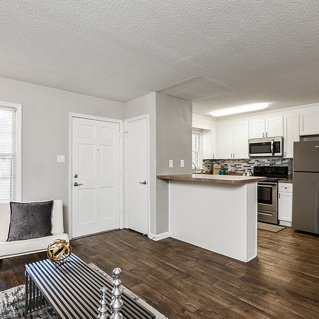 Building Photo - The Cove