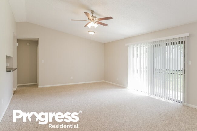 Foto del edificio - 15934 Mystic Way