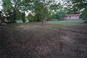 Foto principal - 3 Bed 1.5 Bath Total Electric, Fenced Back...