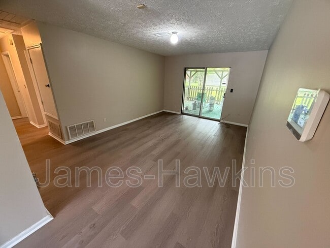 Building Photo - 4223 Delfern Dr