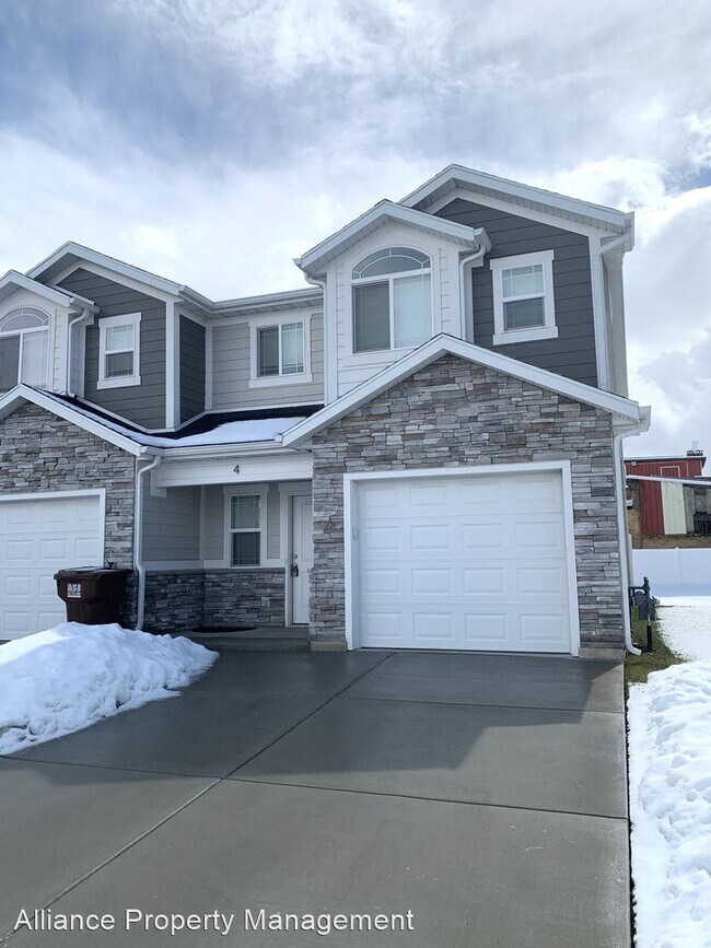 Foto del edificio - 3 br, 2.5 bath House - 371 E 2050 N #4