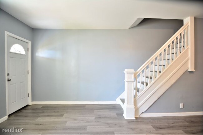 Foto del edificio - 4 br, 1 bath House - 322 Hanover Ave