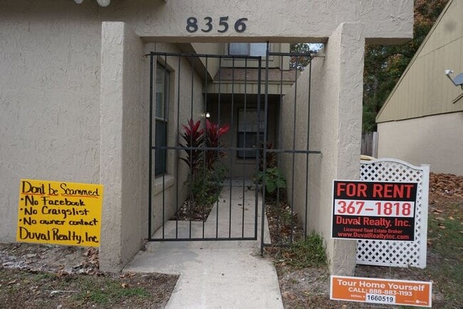 2 Bedroom / 2 Bath townhouse close to NAS and interstate 95 - 2 Bedroom / 2 Bath townhouse close to NAS and interstate 95