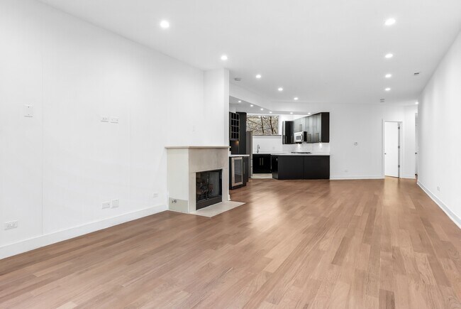 Foto del edificio - 914 W Hubbard St