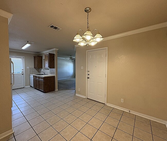 Building Photo - 1412 Van Zanten Ct