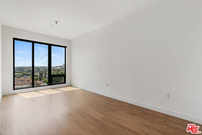 Building Photo - 10700 Tabor St