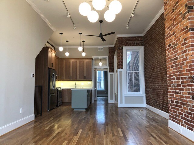 Foto del edificio - 417 E Capitol St SE