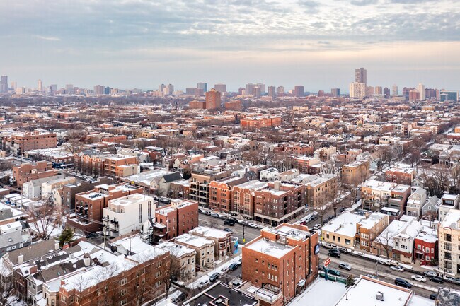 Foto aérea - 3709 N Ashland Ave
