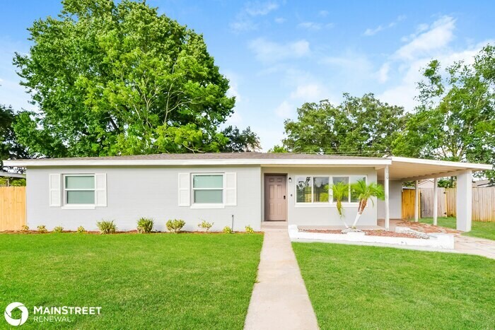 Foto principal - 1919 Barksdale Dr