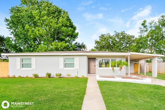 Primary Photo - 1919 Barksdale Dr