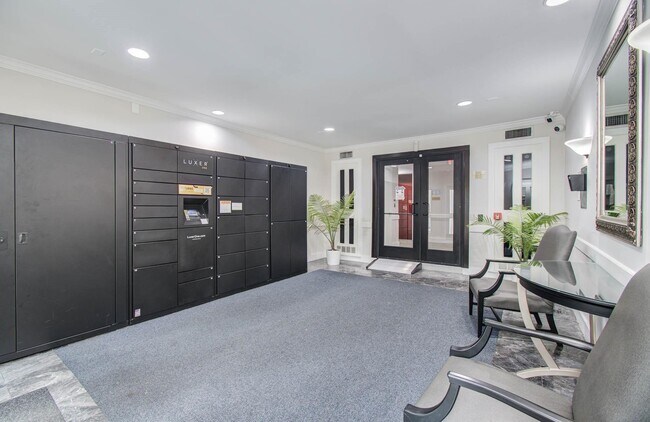 Foto del edificio - 357 N Post Oak Ln