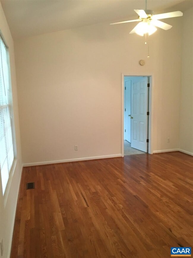 Foto del edificio - 252 Snapdragon Rd