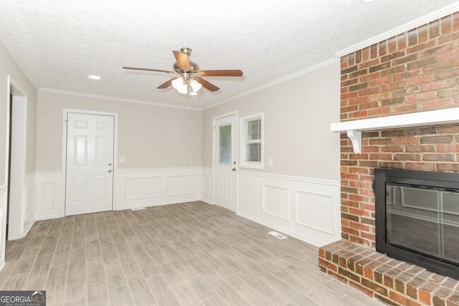 Building Photo - 246 Timber Lake Cir
