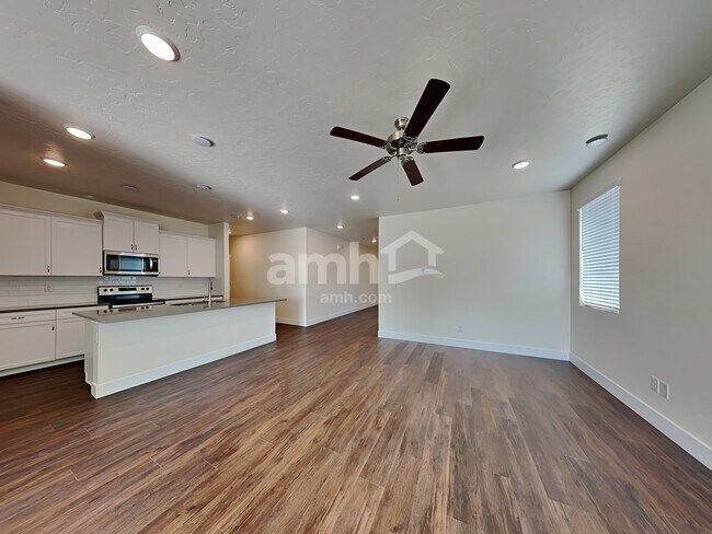 Foto del edificio - 9377 W Dove Creek St