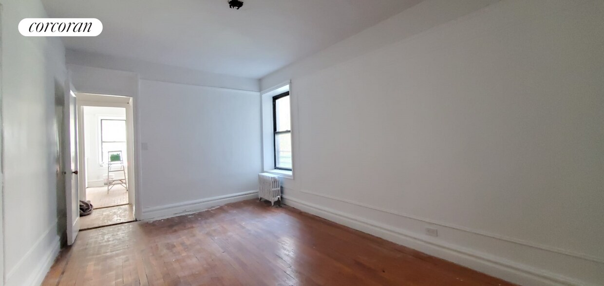 2081 Wallace Ave Unit 268, The Bronx, NY 10462 Room for Rent in The