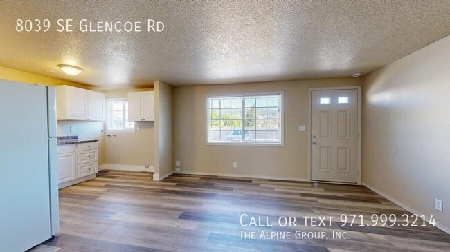 Foto del edificio - 8039 SE Glencoe Rd