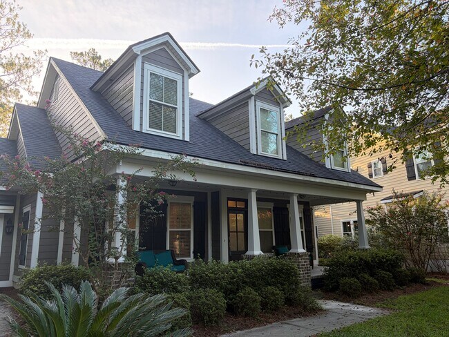 Foto del edificio - 230 Ridgewood Park Dr N