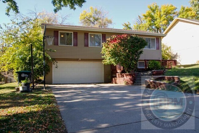Foto del edificio - Beautiful 4Bd/2Ba Home for Rent