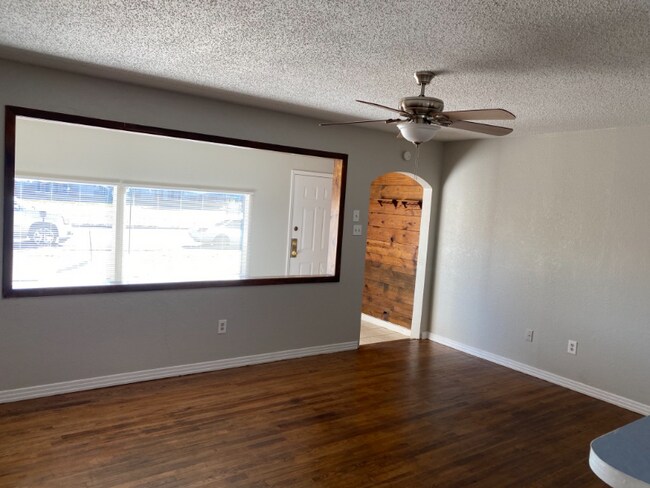 Building Photo - 6122 Avenue P
