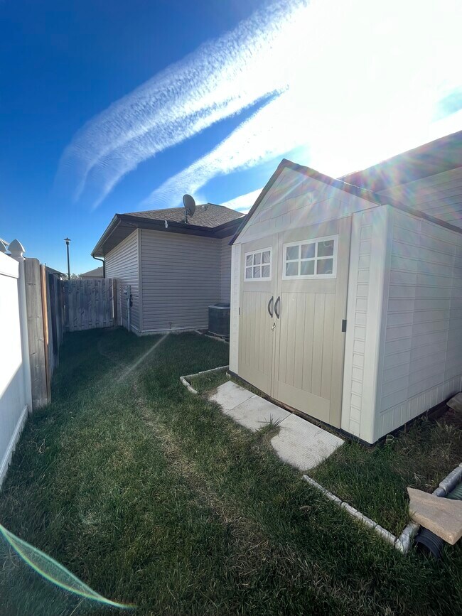 Building Photo - 3111 N 94th St