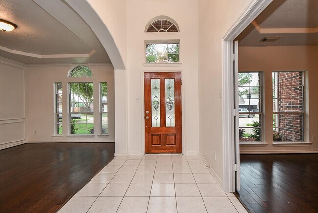 Foto del edificio - 16610 Lost Mill Ln