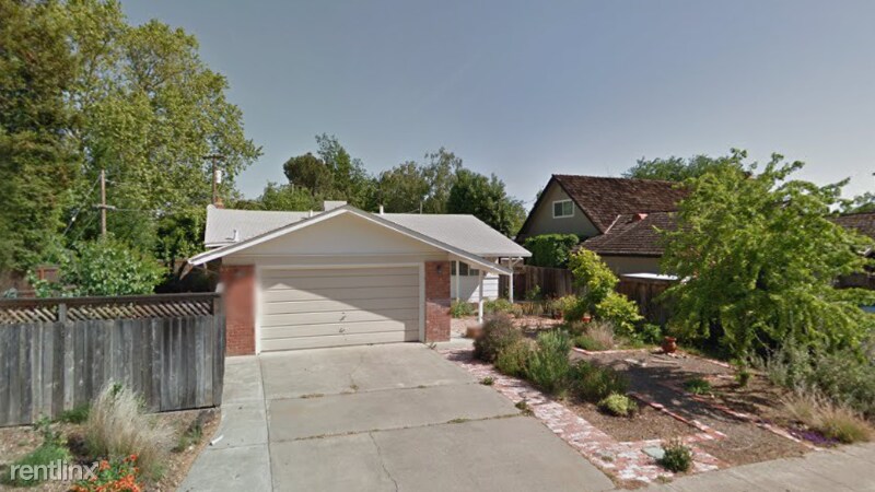 Primary Photo - 3 br, 1 bath House - 2323 Temple Dr