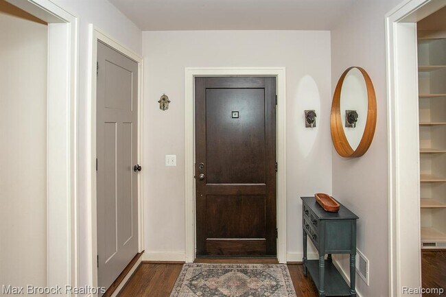 Foto del edificio - 26387 Dundee Rd