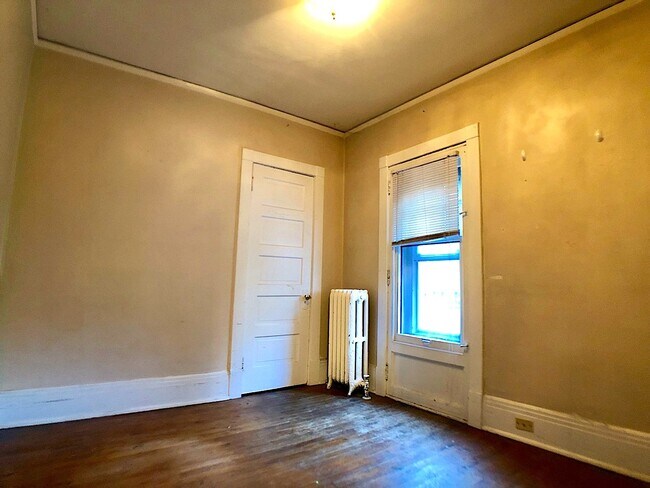 Building Photo - 2968 N Prospect Ave