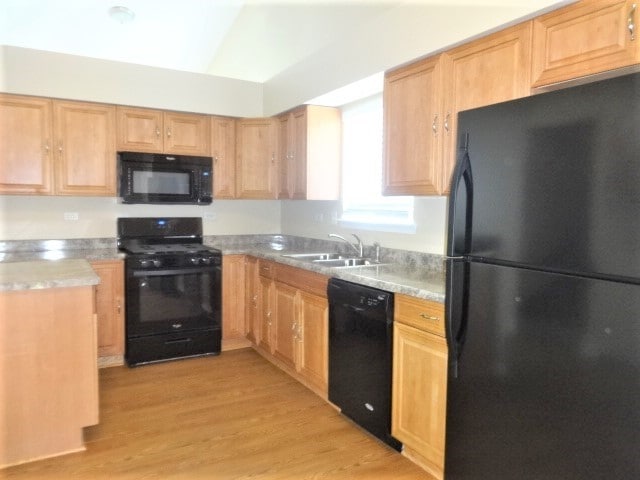 Building Photo - 5220 W Mulberry Ln