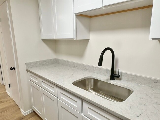 Foto del edificio - 180 Main St