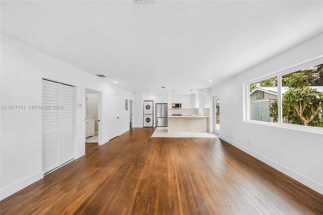 Foto del edificio - 250 NW 98th St