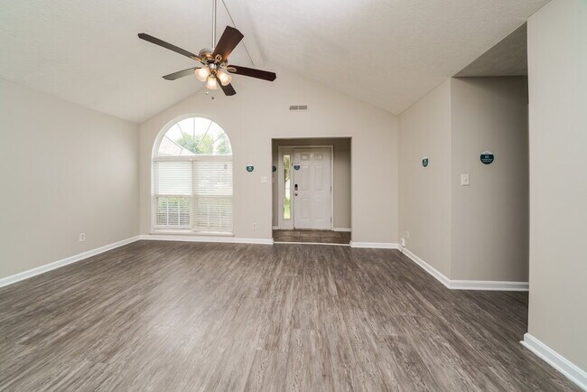 Foto del edificio - 11111 Meadow Chase Ct