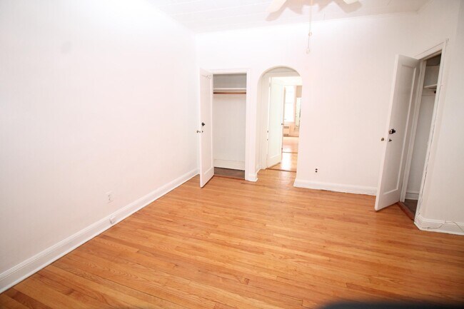 Foto del edificio - 173 Belmont Ave