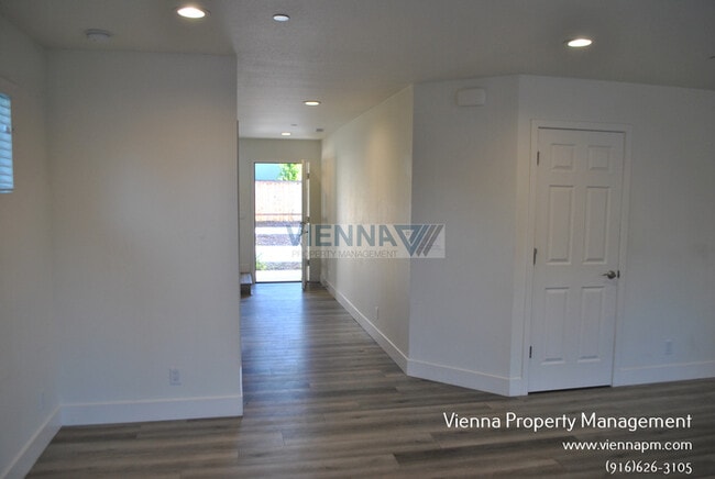 Building Photo - 4846 Morgera Ln